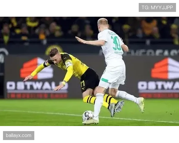 德甲保级战白热化：稳扎稳打球队有望上演逆袭奇迹