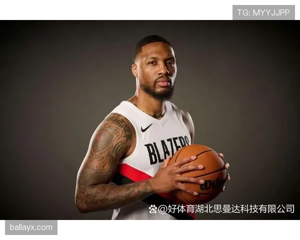 达米安·利拉德随手一件外套值我半年工资